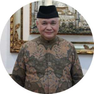 Dr. H. Riawan Amin, M. Sc