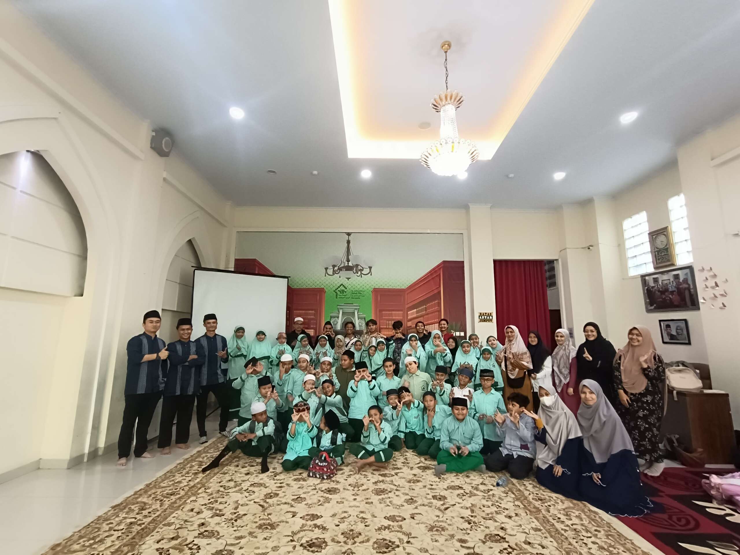 AULA GEDUNG PPTQ/SDQ MADANI AL WASHIYYAH
