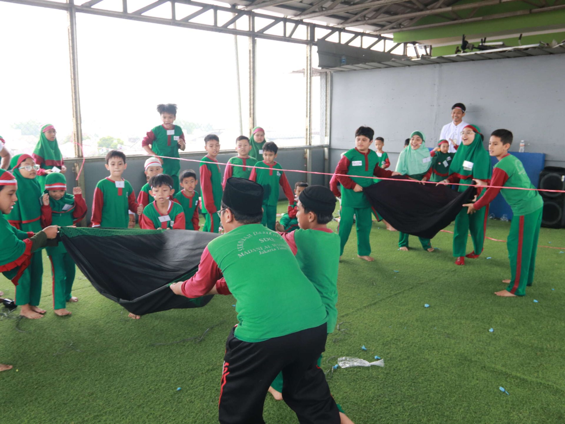 LAPANGAN GEDUNG PPTQ/SDQ MADANI AL WASHIYYAH