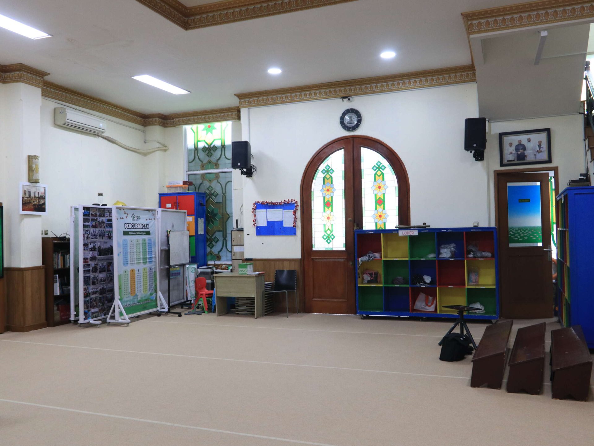 AULA GEDUNG YAYASAN MAJELIS AL WASHIYYAH
