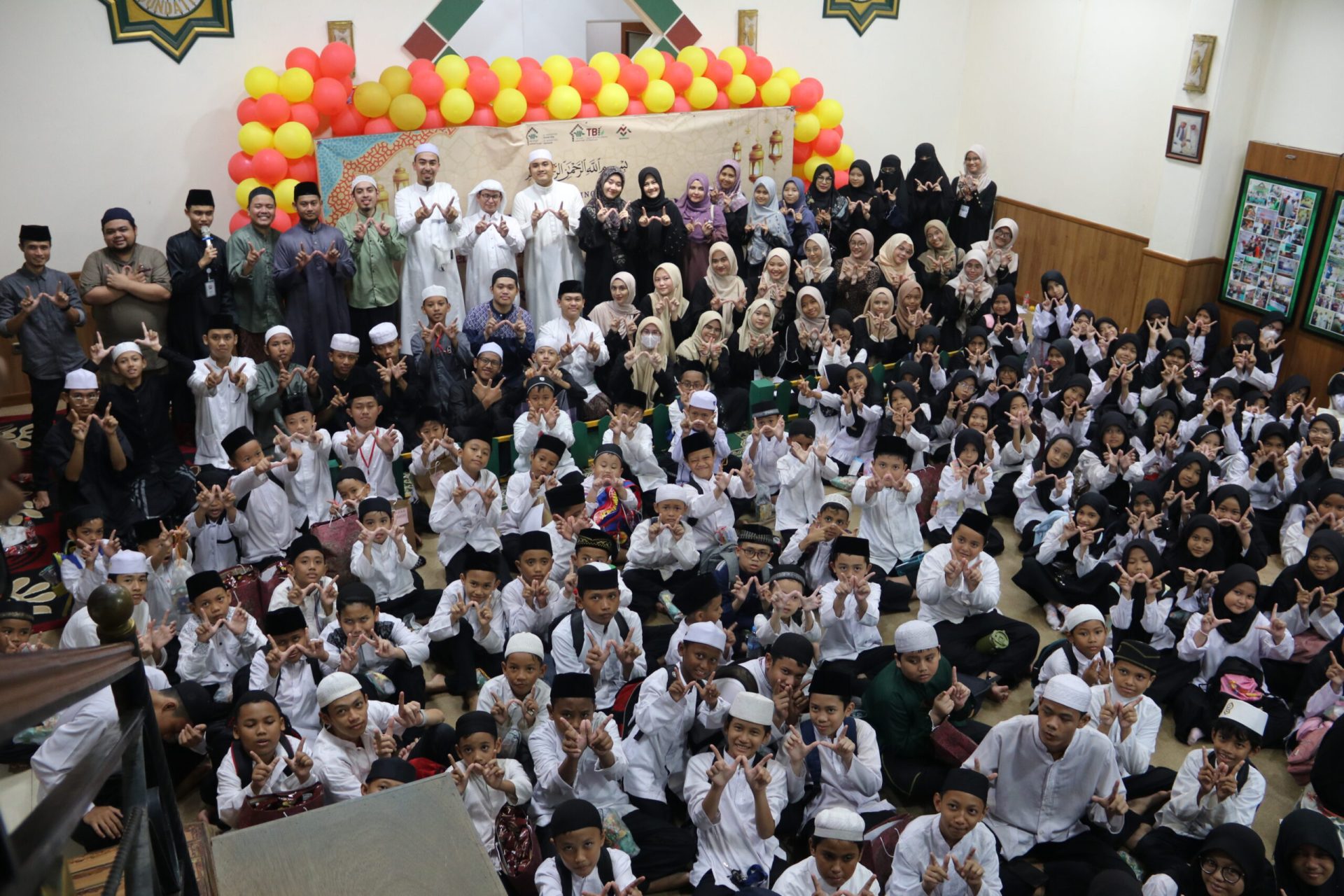 AULA GEDUNG YAYASAN MAJELIS AL WASHIYYAH