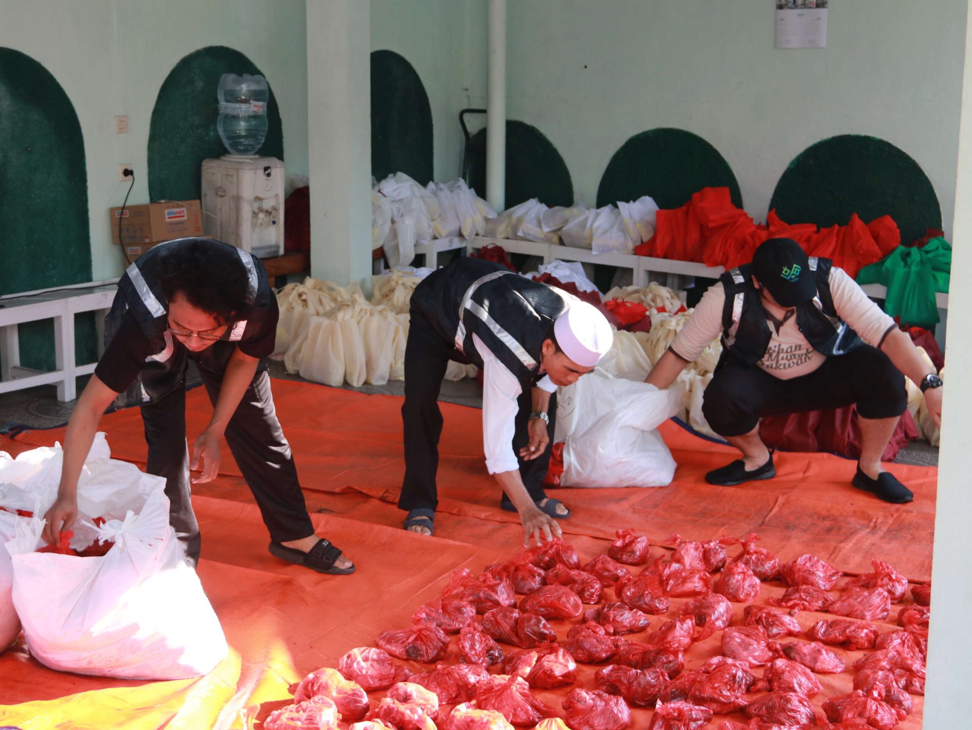 Bantuan Sosial Idul Qurban (BASIQ) ALC